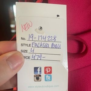 Never worn prom dress